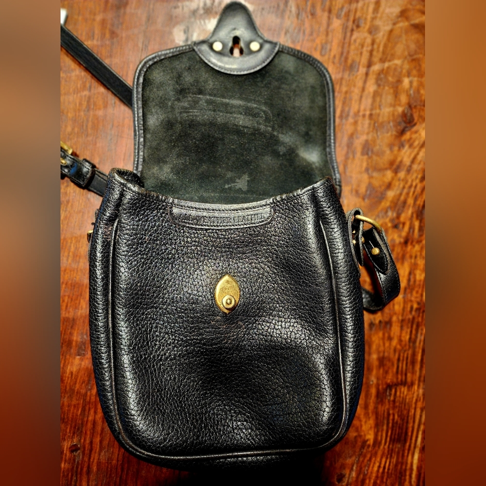 Vintage Dooney and Burke Spectator Bag - Picture 6 of 8